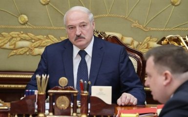 В ЕС возмутились скандальным решением Лукашенко по "наследию Сталина-Гитлера"