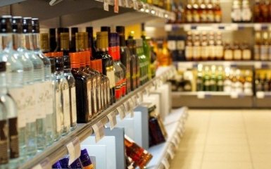 В Украине хотят запретить продажу алкоголя и сигарет в супермаркетах