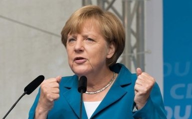 Меркель зателефонувала до Зеленського - названа головна тема переговорів