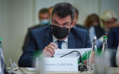 РНБО пригрозило іншим антиукраїнським телеканалам після блокування медіа Медведчука