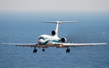 Инцидент с военным самолетом в России: стало известно о судьбе судна и пассажиров