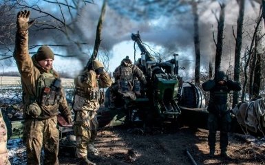 ВСУ из артиллерии сбили вертолет с военным руководством РФ — эпичное видео