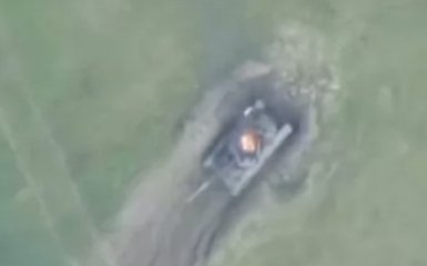 В сети появилось видео горящих танков армян