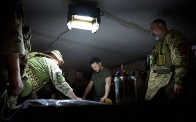 Зеленский посетил позиции ВСУ в районе Бердянска