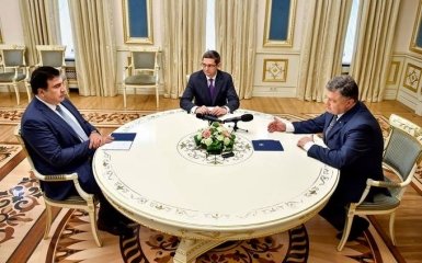 Порошенко дал понять, будет ли Саакашвили работать дальше