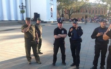 В центре Одессы подрались активисты и муниципальная охрана: появились фото