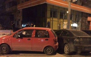 У Києві водій розбив кілька авто і втік: опубліковані фото