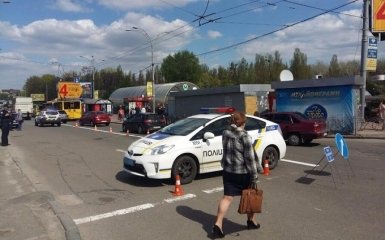 Умерла женщина, сбитая машиной полиции: появились новые видео ДТП