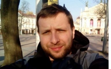 Из-за сорванного и сожженного флага России над нардепом нависла угроза