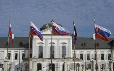 Словакия хочет выслать дипломата РФ после громкого скандала с украинским послом