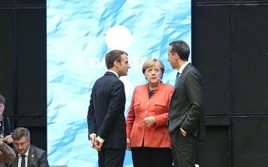 Макрон і Меркель озвучили жорстке рішення по Росії для порятунку України