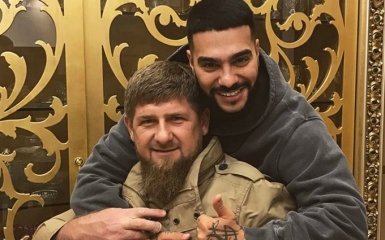 Пропутинский певец случайно показал роскошь в самолете Кадырова: появилось фото