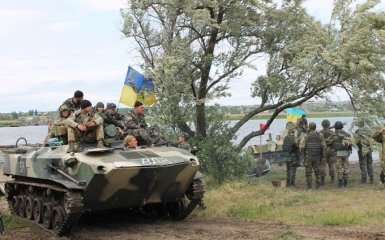 Скандал в армии: появилось видео задержания пьяных офицеров