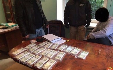 Луценко похвастался, что поймал на взятке уже 18-го прокурора: появились фото