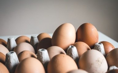 Яйця вже не по 17 грн. Міноборони після скандалу змінило ціни на продукти в армії