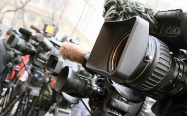 Хто акредитований у бойовиків: "Миротворець" видав новий список журналістів