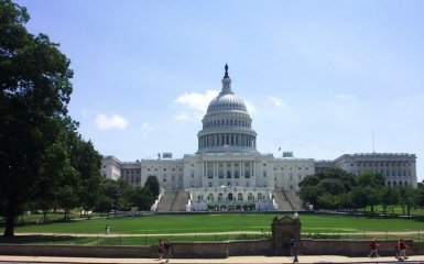 У Республіканській партії зріє розкол через питання щодо підтримки України — WP