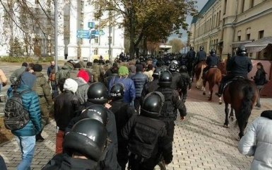 У Києві скандальний марш вилився в масштабні бійки: з'явилися фото і відео