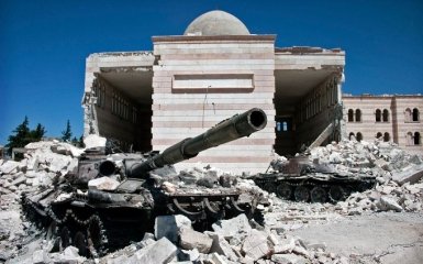 Сирийская оппозиция наступает - Асад потерял контроль над важным городом