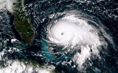 Ураган, через який Трамп відмовився зустрітися із Зеленським, назвали катастрофічним