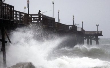 Калифорнию накрыл сильнейший шторм, есть погибшие: появились фото и видео