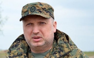 Турчинов признался, что просил Медведчука передать Путину