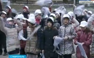 У Росії малюків вчать радіти окупації Криму: опубліковано відео
