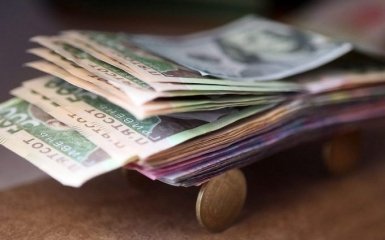 Повышение средних зарплат и пенсий в 2018 году: названы цифры