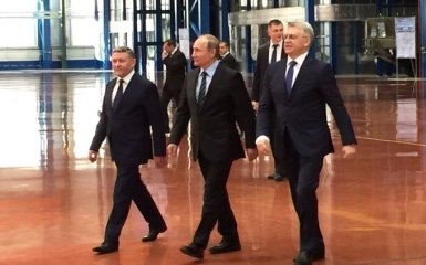 Путин с довольным лицом посмотрел российское оружие: появились фото и видео
