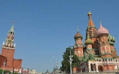 Кремль інвестував в найбільші соцмережі - Paradise Papers