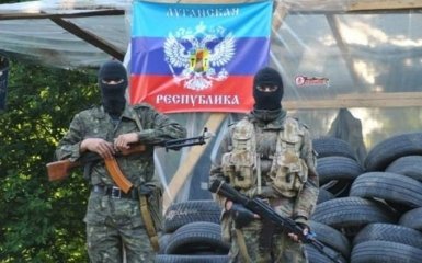 Боевики ЛНР показали новые видео с задержанными ультрас