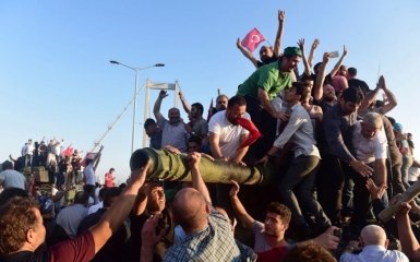 Как постановщик Эрдоган не очень: в сети бурно обсуждают события в Турции