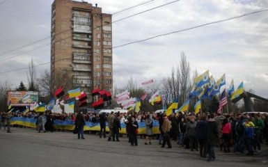 Российских титушек на Донбассе пускали не везде - активист рассказал о "русской весне"
