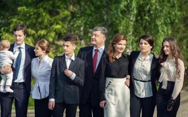 Семья Порошенко оригинально поздравила его с днем рождения