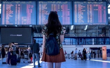 Лишь бы не Спутник: россияне начали ездить в вакцинные туры в Европу