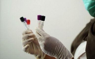Количество больных коронавирусом в Украине рекордно растет