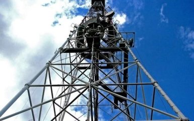 У США побудували та передали в Луганську область телевежу
