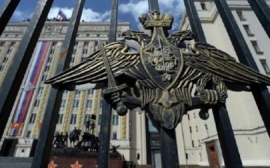 Россия оборудует возле украинской границы 5 военных комплексов: появилась карта