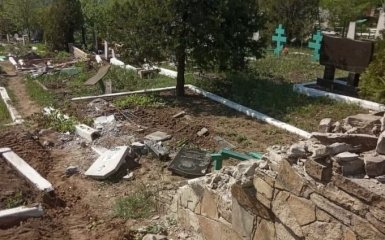 Боевики танком разнесли кладбище на оккупированной Луганщине