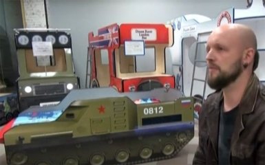 Автор детских кроватей-"Буков" рассказал, зачем он их сделал: появилось видео