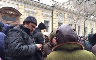 Кто эти люди: в сети обсуждают фото и видео с новых протестов в Киеве