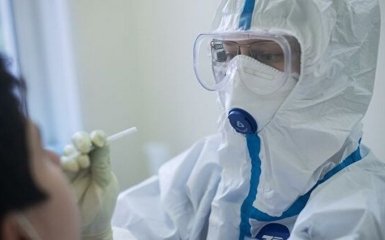 У Меркель припустили появу несприйнятливого до вакцин штаму коронавіруса