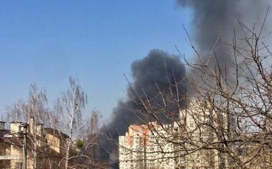 В Киеве вспыхнул новый масштабный пожар: появились детали и фото