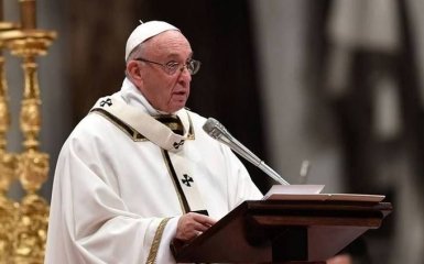 Папа Римский в рождественском послании попросил мира для Украины: опубликовано видео