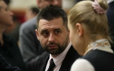 Давят на нас: Арахамия предрек изменения в сотрудничестве с ЕС