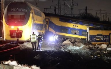 В Нидерландах в результате аварии на путях пострадали по меньшей мере 30 человек