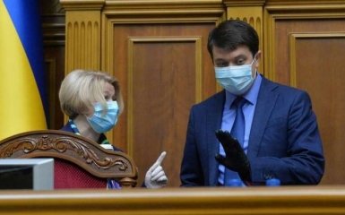 Сколько нардепов поразил коронавирус: в Раде раскрыли ошеломительные данные