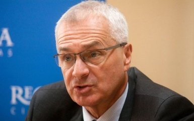 Європейському політику заборонили в'їзд в Україну