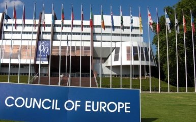 Невідкладний розгляд: комісарка РЄ направила термінові листи в МЗС України і Росії