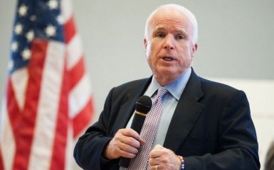 "Маріонетка головоріза та вбивці": Маккейн різко висловився про Лаврова, в МЗС Росії відповіли